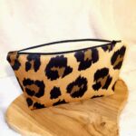 Trousse fond velours léopard